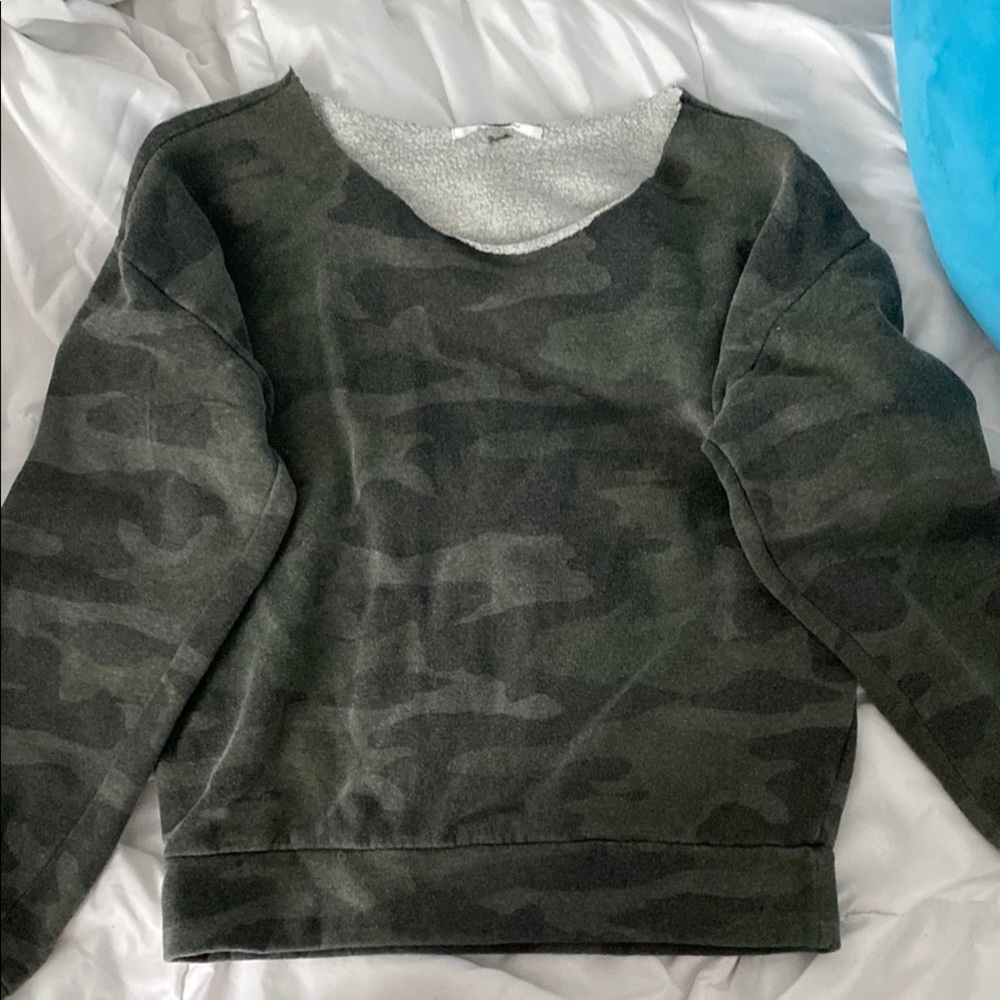 O'Neill Green Crew Neck Sweater Soft Plush Camouflage